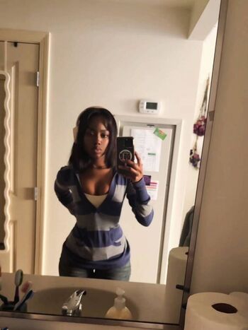 Full leaked Pinkcellphon private onlyfans photo