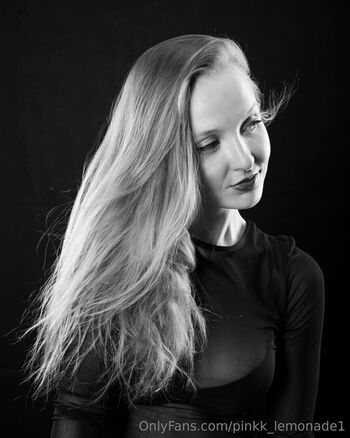 Full leaked Pinkk lemonade page private onlyfans photo