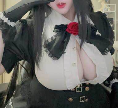 Full leaked Pinkkybutter private photo