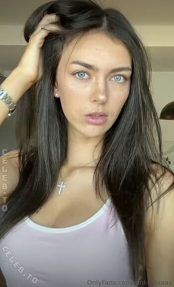 Full leaked Pinkmilaaax private photo