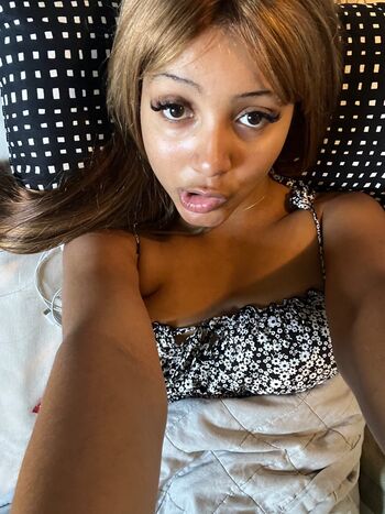 Full leaked Pinkpantheress page private onlyfans photo