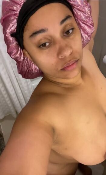 Full leaked Pinky xxx private onlyfans photo