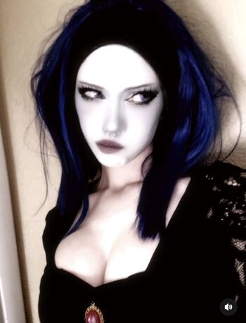 Full leaked Pipssqueakss private onlyfans photo