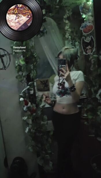 Full leaked Pipssqueakss private onlyfans photo