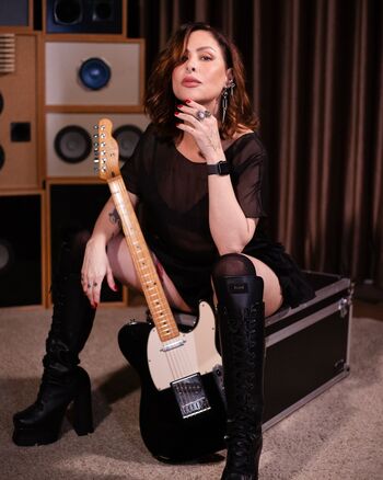 Full leaked Pitty private photo