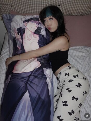 Full leaked Piumeimei private photo