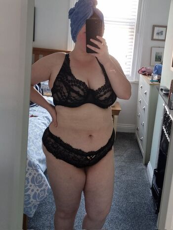 Full leaked Pixieuk private onlyfans photo