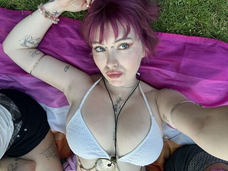 Full leaked Pixxi private photo