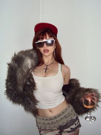 Full leaked Pizzaalice private onlyfans photo