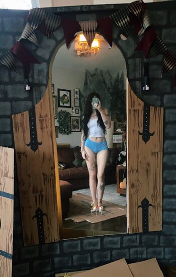 Full leaked Pleasequietdown private photo