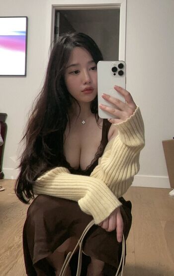 Full leaked Ploo private photo