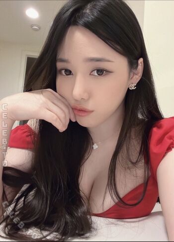 Full leaked Ploo private photo