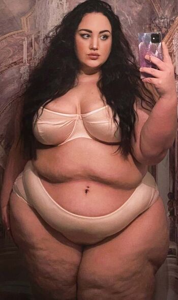 Full leaked Plumpprincess private photo