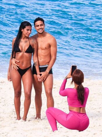 Full leaked Pocah page private photo
