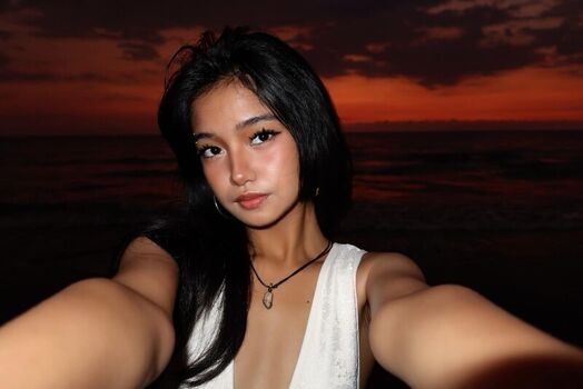 Full leaked Pockettofui private photo