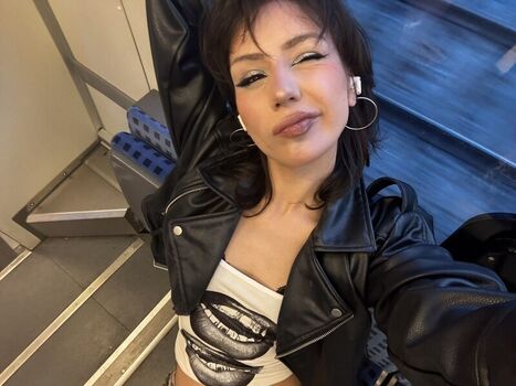 Full leaked Pohuii private photo