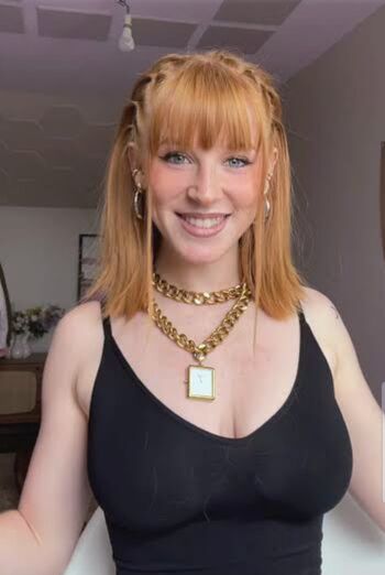 Full leaked Polluxcia private photo