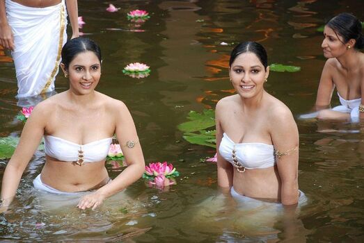 Full leaked Pooja chopra private photo