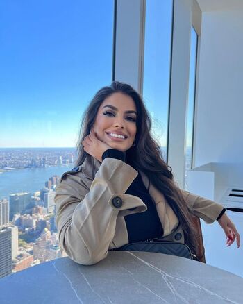 Full leaked Pooja mart private onlyfans photo