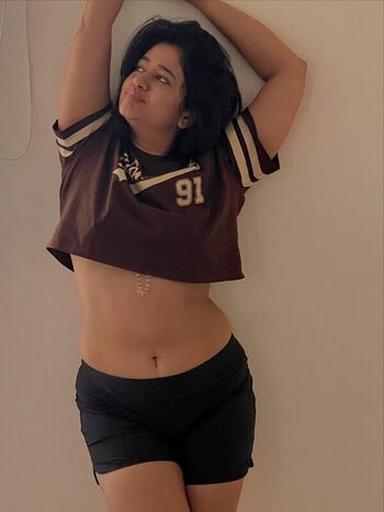 Full leaked Poonam bajwa private photo