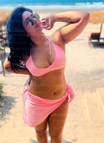 Full leaked Poonam bajwa private photo