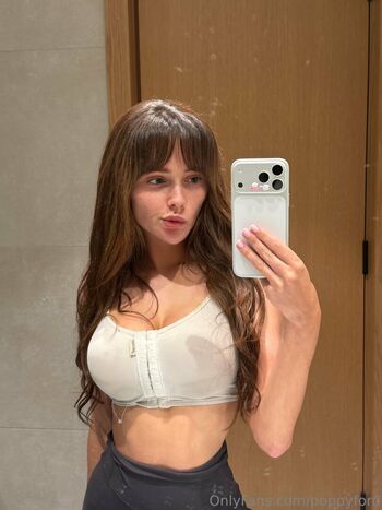 Full leaked Poppy ford private onlyfans photo