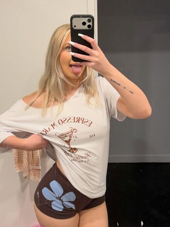 Full leaked Poppy rae private photo