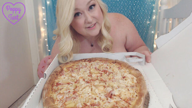 Full leaked Poppy tart private onlyfans photo