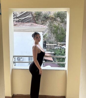 Full leaked Poppynewton private photo