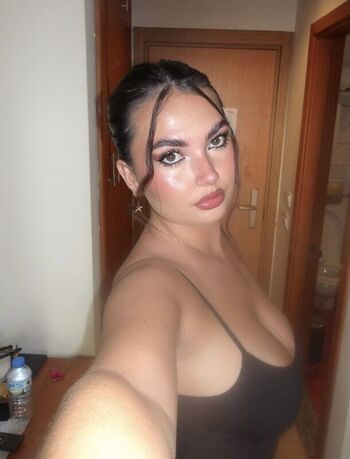 Full leaked Poppynewton private photo