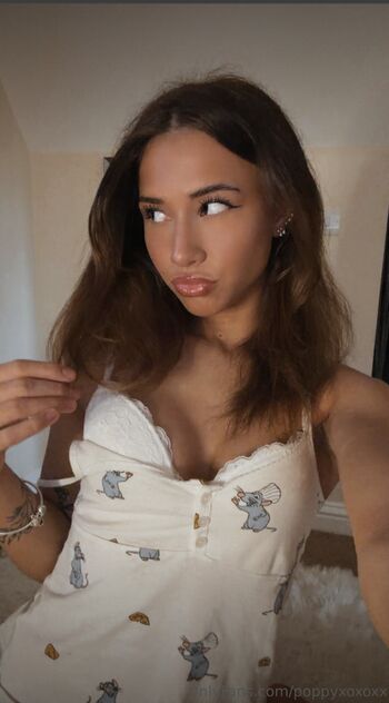 poppyxoxoxx