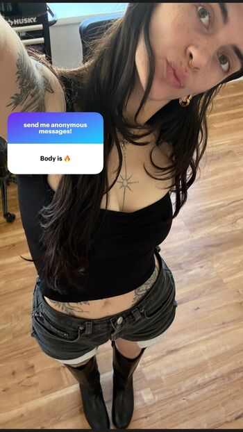 Full leaked Posieland private photo