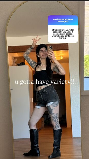 Full leaked Posieland private photo