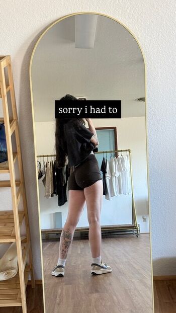 Full leaked Posieland private photo
