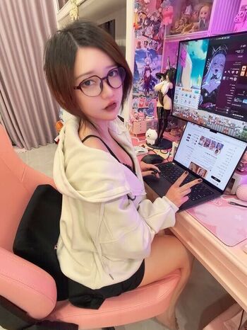 Full leaked Potato godzilla page private photo