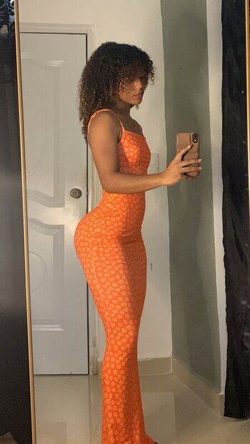 Full leaked Prttyhony private photo