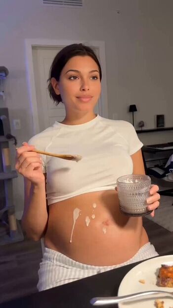 Full leaked Preggy becky private onlyfans photo