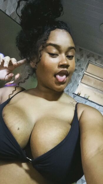 Full leaked Pretas do brasil page private onlyfans photo