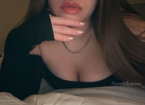 Full leaked Prettilymine private photo