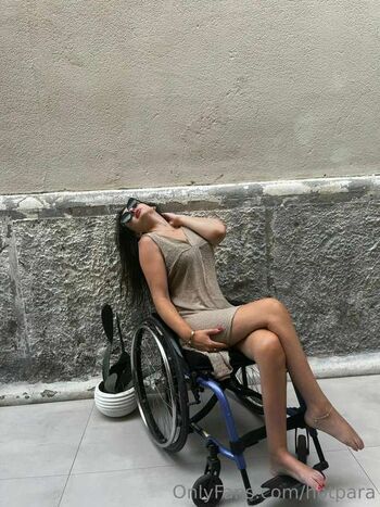 Full leaked Pretty wheelchair girl private onlyfans photo