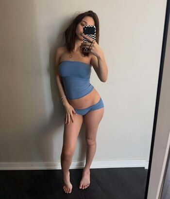 Full leaked Prettyluhhangie private onlyfans photo