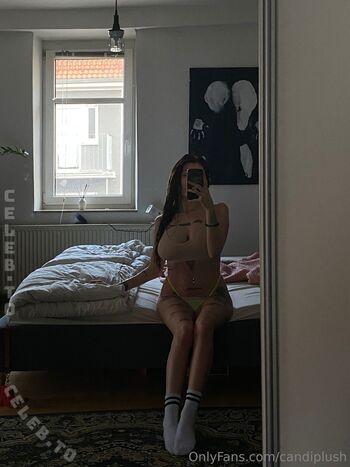 Full leaked Prettypoison private onlyfans photo