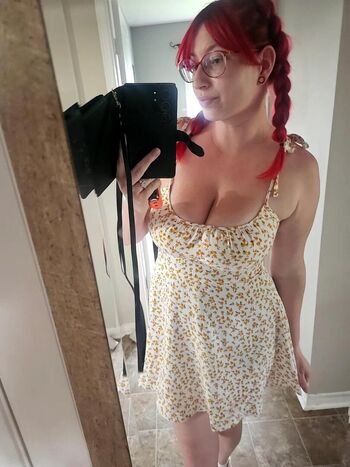 Full leaked Prettyporcelain private photo