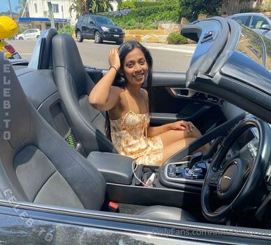 Full leaked Prettypriyaa private photo