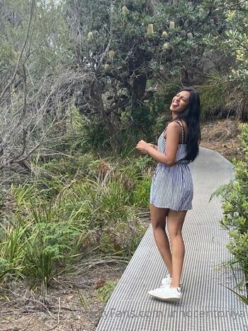 Full leaked Prettypriyaa private photo