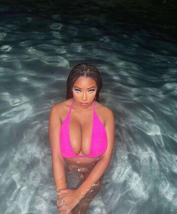 Full leaked Princes tendai private photo
