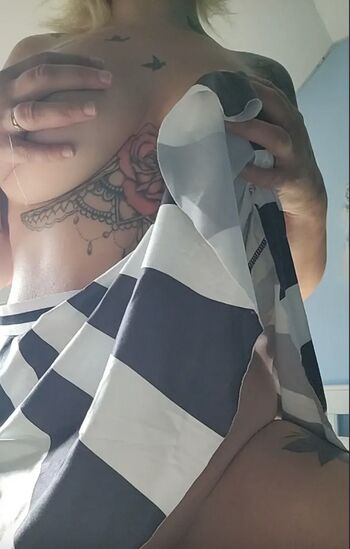 Full leaked Princesse coquine private photo