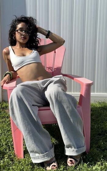 Full leaked Princesseeveee private photo