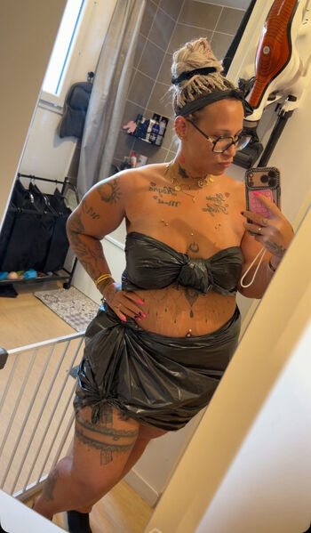 Full leaked Princessemiymiy private photo