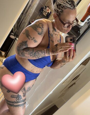 Full leaked Princessemiymiy private photo